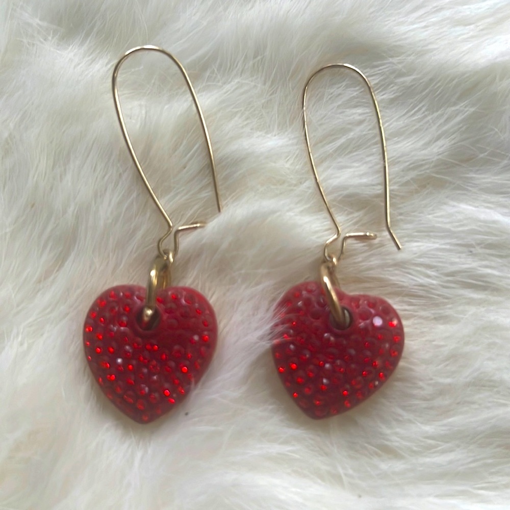 Lovely sparkle red heart fashion earrings
